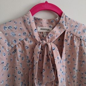 Monteau Tops - π 2/$20! Monteau 3/4 Sleeve Tie-Neck Bow Blouse Monteau Tops - π 2/$20! Monteau 3/4 Sleeve Tie-Neck Bow Blouse